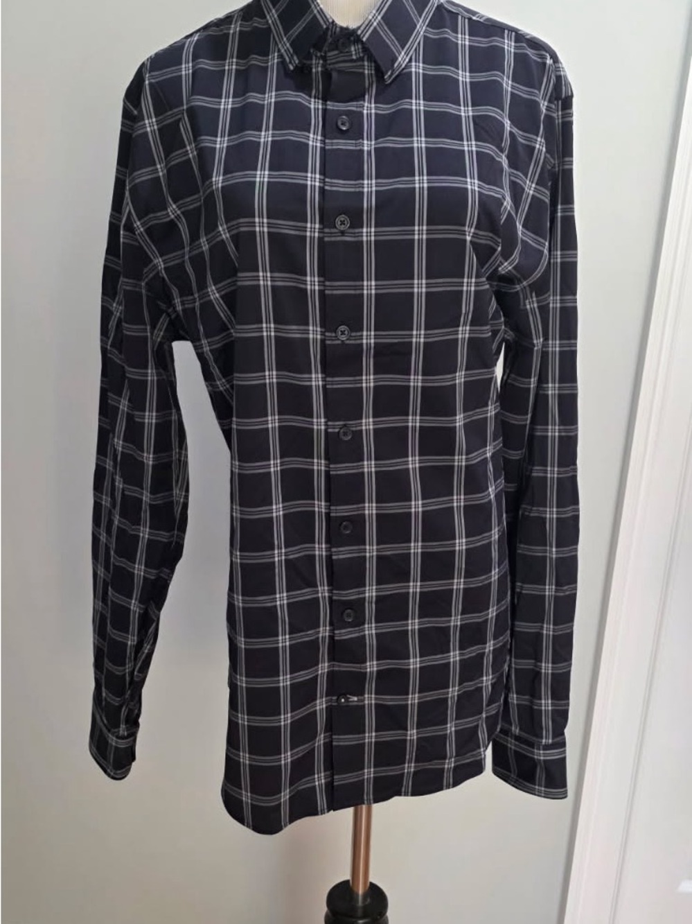 Express Men's Black Plaid Button-Down Shirt